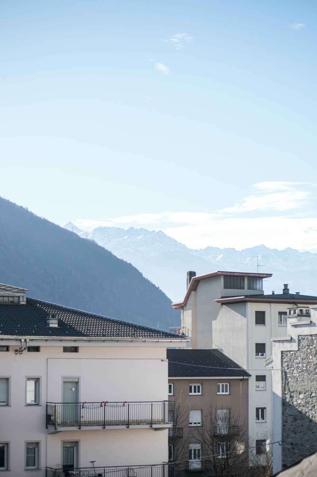 The Core - 4 Min Walk To Bernina Express Tirano Luaran gambar